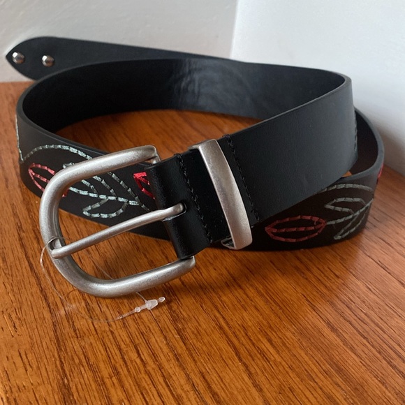 Urban Outfitters embroidered western belt size L - Picture 4 of 7